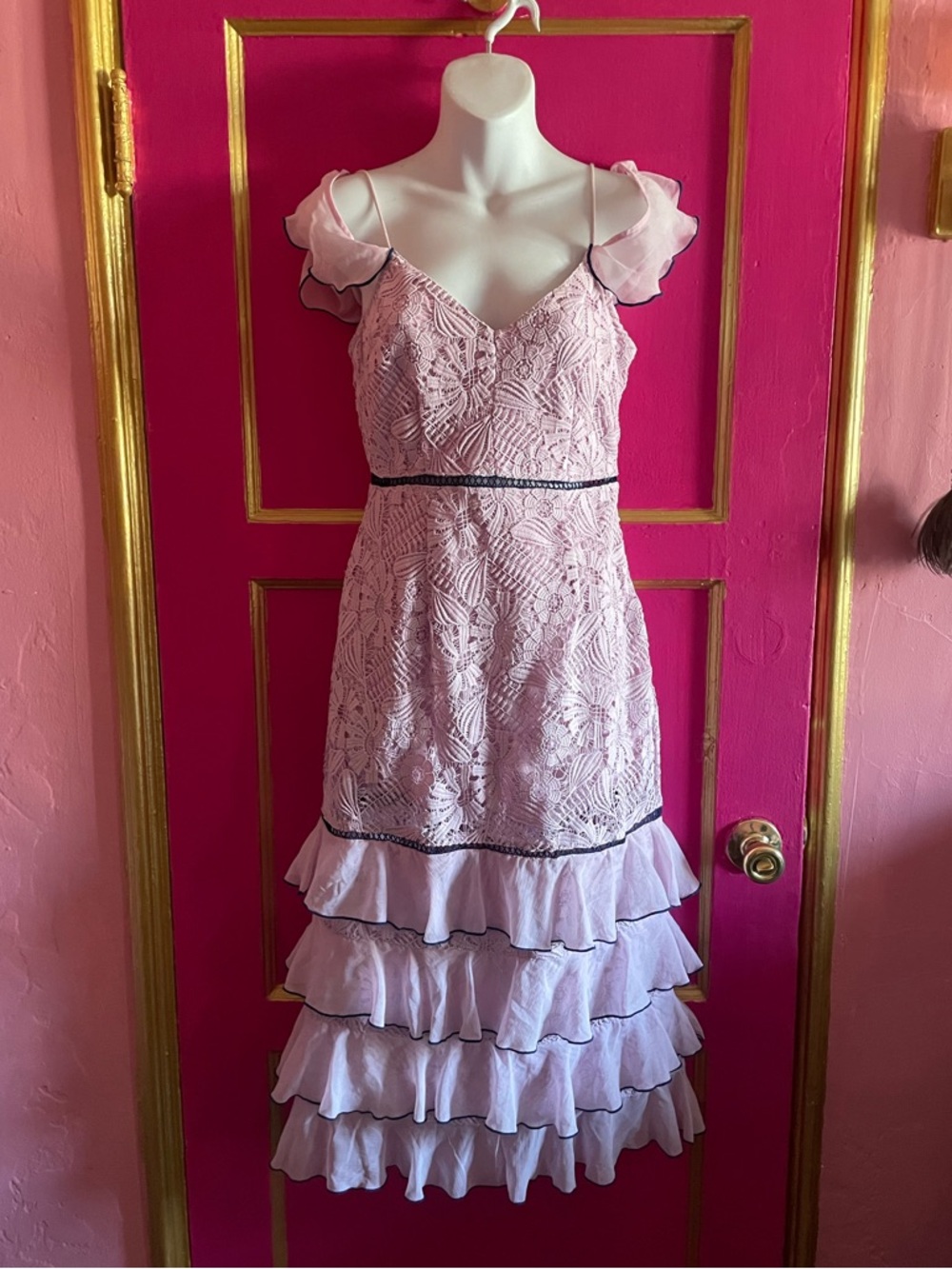 Topshop light pink cutout lace and chiffon Ruffle Midi Dress Size 4